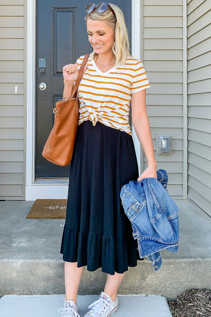 Casual skirt outfit with converse