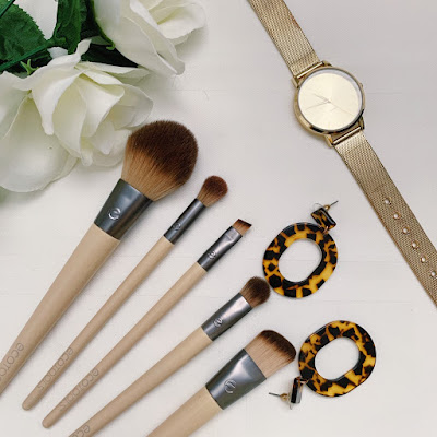 What's in my Makeup Collection- Favorite Makeup Products- EcoTools makeup brushes