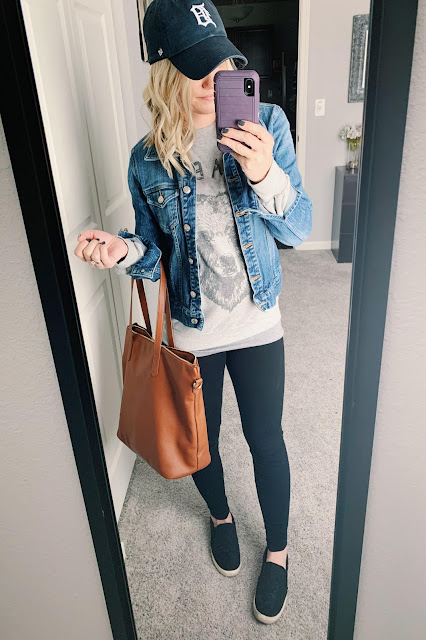 Comfy outfit with sweatshirt and denim jacket