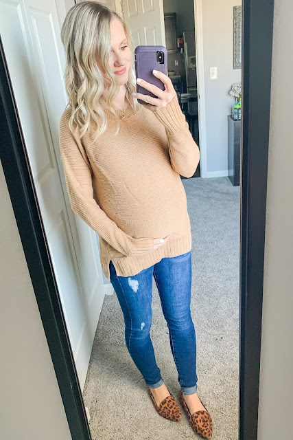 Maternity jeans and sweater