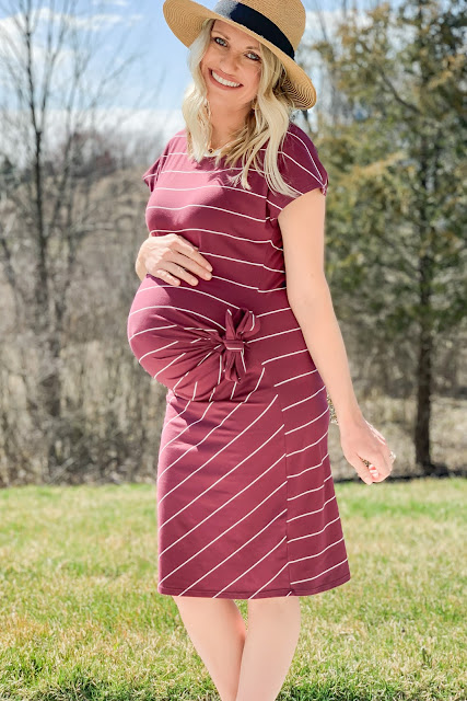Fitted maternity dress