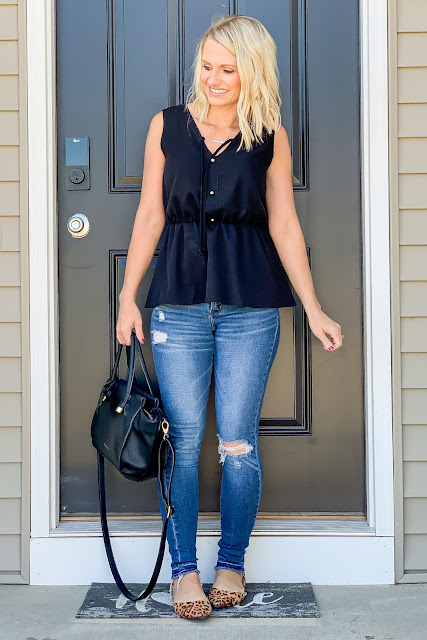 Distressed denim is the perfect fall wardrobe staple #distresseddenim #fall #wardrobestaple