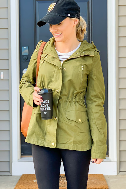 Utility jackets are the perfect fall wardrobe staple #utilityjackets #fall #wardrobestaples
