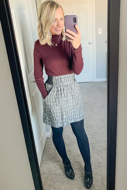 Thanksgiving outfit idea with turtleneck top