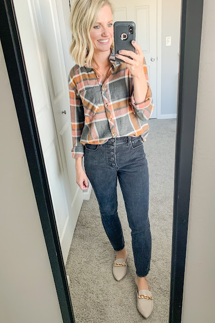 9 Fall Outfit Ideas With a Plaid Shirt