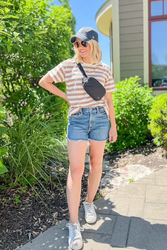 Striped t-shirt with cut off shorts