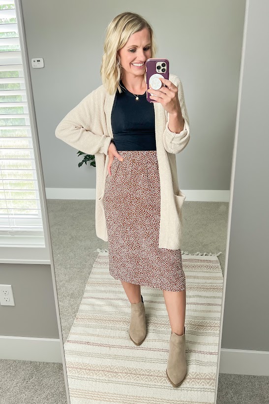 pencil skirt with cardigan