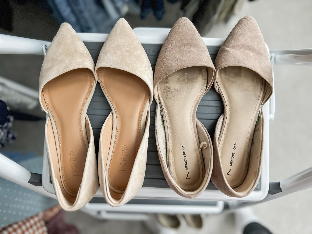 2 pairs of flats