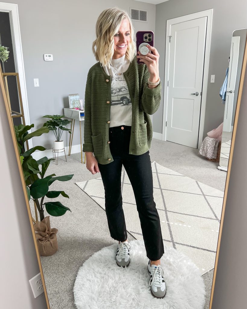 Spring mom outfit green cardigan with black jeans