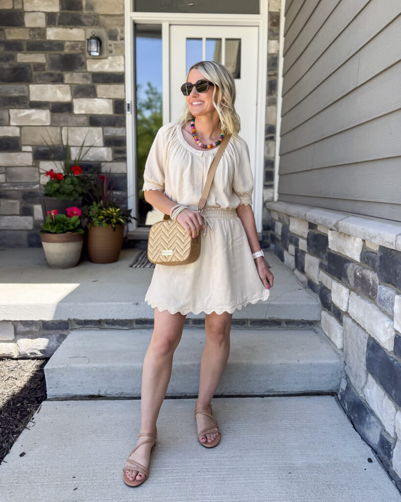 Khaki linen set.